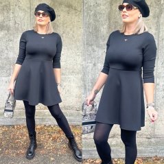 Černé šaty z máslového materiálu SUESS