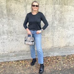 Černý svetřík se stříbrnou nitkou SHINE