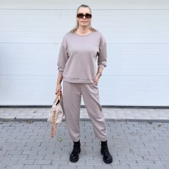 Mokka hnědá stylová souprava z máslového materiálu LOUNGE
