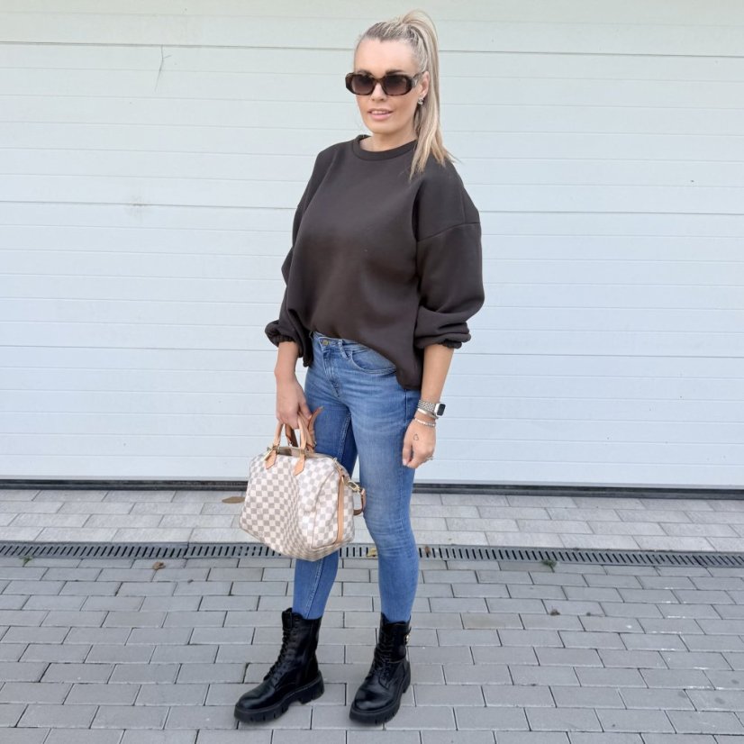 Čokoládově hnědá prémiová mikina s béžovým nápisem DOG MOM