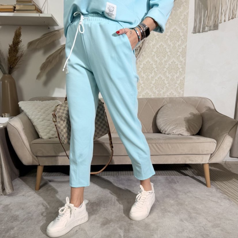 Světle modrá fashion souprava z máslového materiálu PAMMY