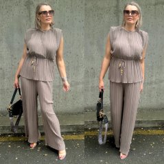 Mokka hnědá plisé souprava halenka a kalhoty AFTERMOON