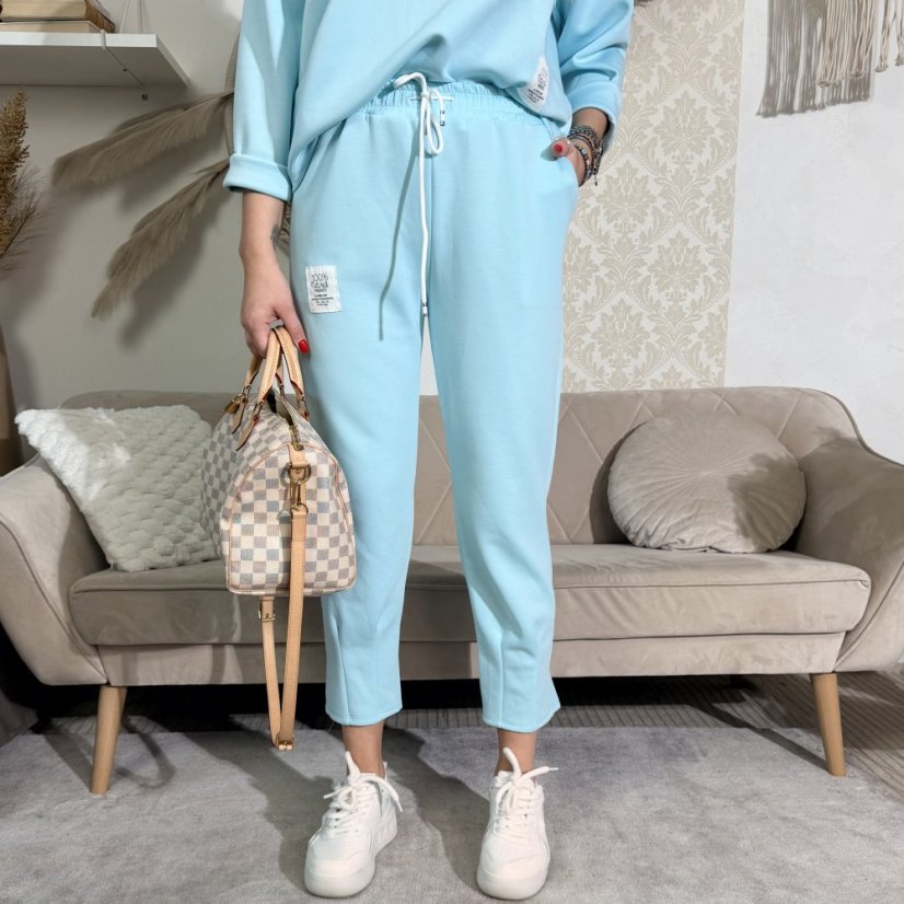 Světle modrá fashion souprava z máslového materiálu PAMMY