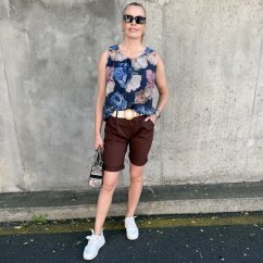Čokoládově hnědé bermudy s elastickým páskem RIVIERA