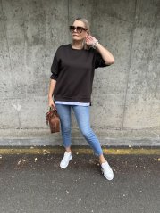 Čokoládově hnědá delší mikina z máslového materiálu PEOPLE