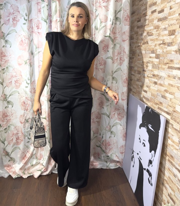 Černá elegantní souprava VEROSE