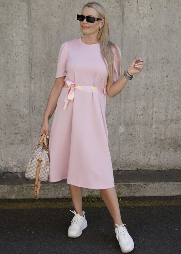 Světle růžové midi šaty z máslového materiálu s páskem PURE LINE