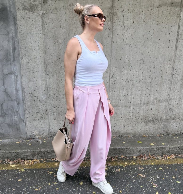 Světle růžové trendy kalhoty s překladem ELYSIA