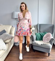 Pudrové krátké šaty s květy zdobené knoflíčky RASMI