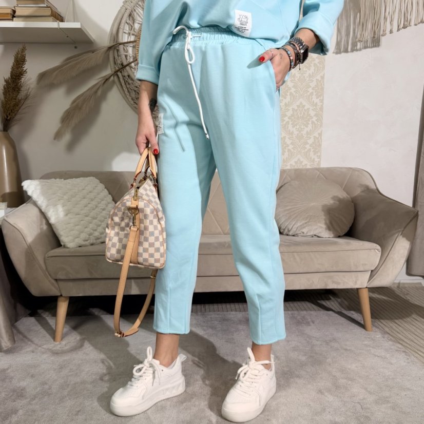 Světle modrá fashion souprava z máslového materiálu PAMMY