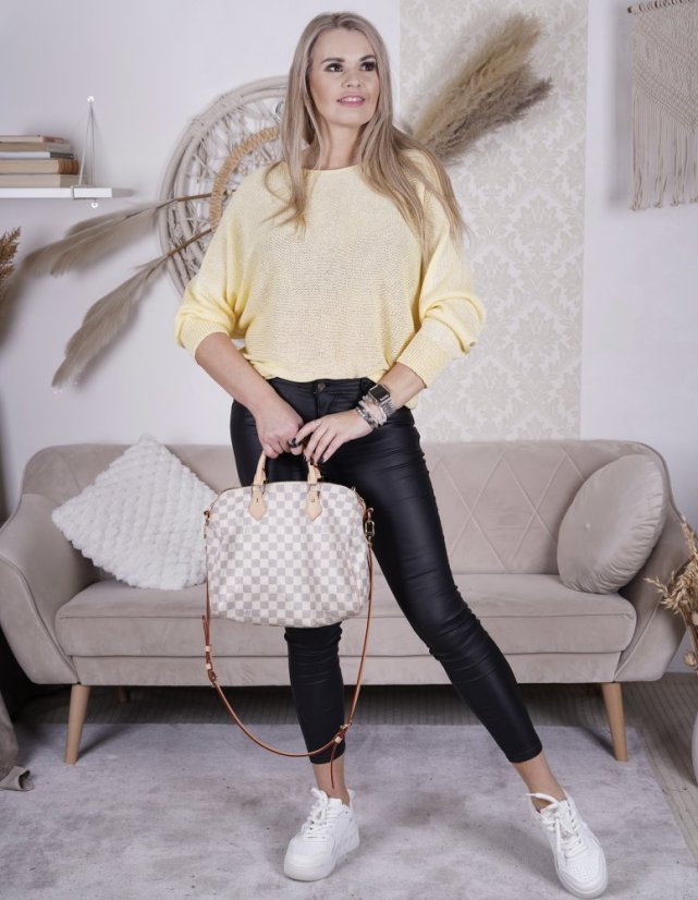 Světle žlutý svetřík netopýřího střihu s mašlí na zádech BELLA BOW