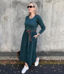 Smaragdově zelené dlouhé kombinované šaty s páskem EVELYN