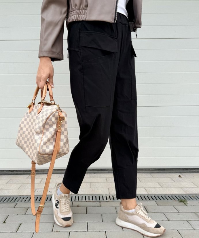 Černé elastické trendy kalhoty LUX ALORA