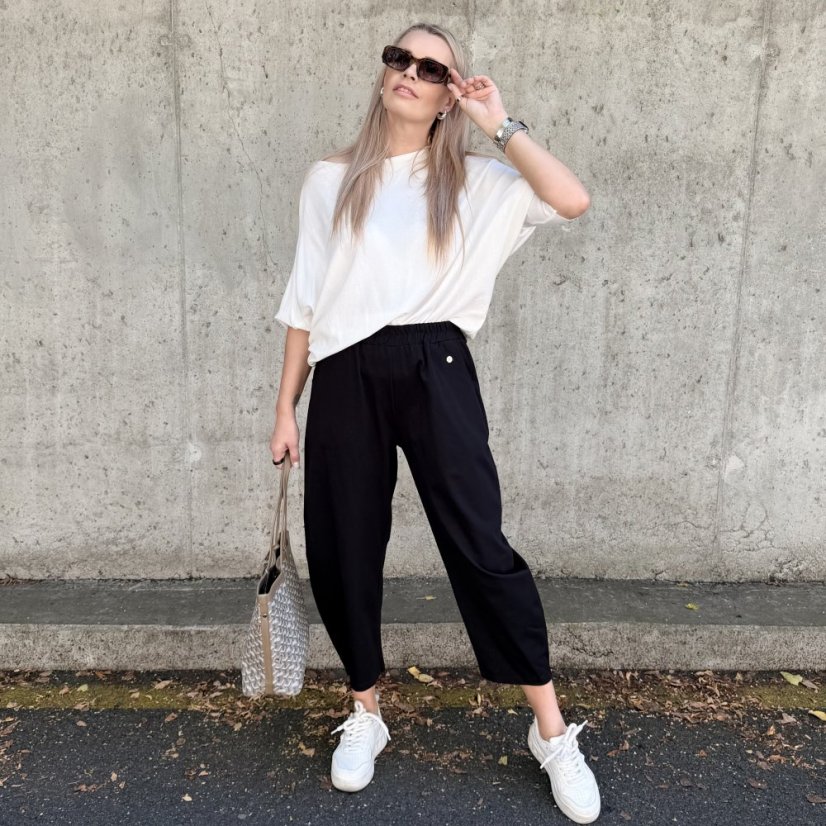Černé trendy barrelové kalhoty METFISS