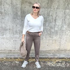 Mokka hnědé stylové kalhoty z máslového materiálu MINIMUM