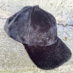 Černá kožešinová kšiltovka LUX FUR