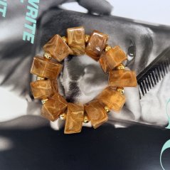 Hnědý náramek CUBIC