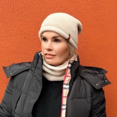 Béžová souprava čepice a nákrčník LINE