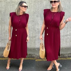 Burgundy červené dlouhé plisé šaty s vycpávkami na ramenech MISSED