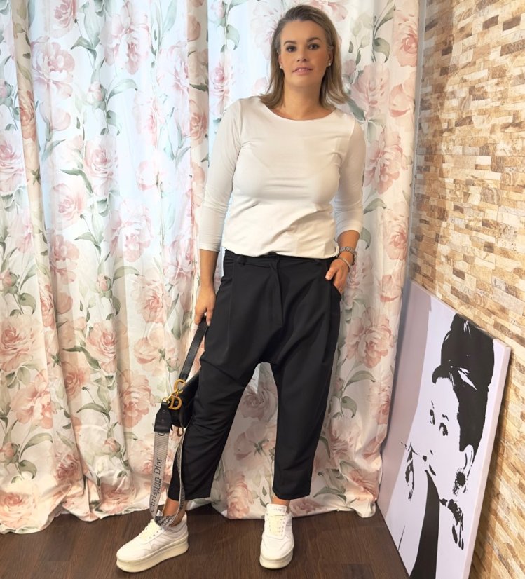 Černé elegantní kalhoty se sníženým sedem PERFECT