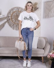 Bílé tričko s potiskem SNEAKERS