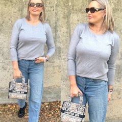 Světle šedý svetřík se stříbrnou nitkou SHINE