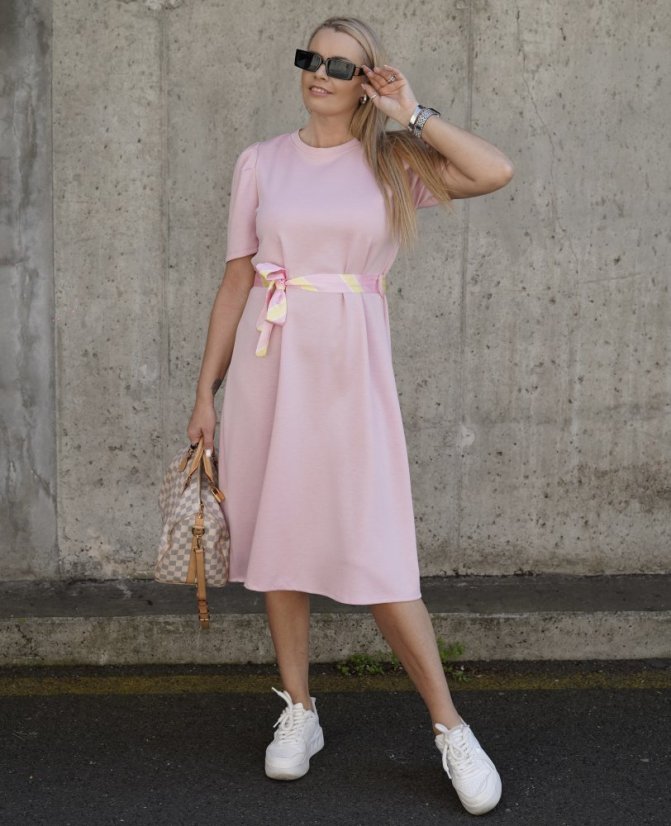Světle růžové midi šaty z máslového materiálu s páskem PURE LINE