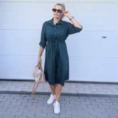 Smaragdově zelené dlouhé košilové šaty se stažením v pase VILLE