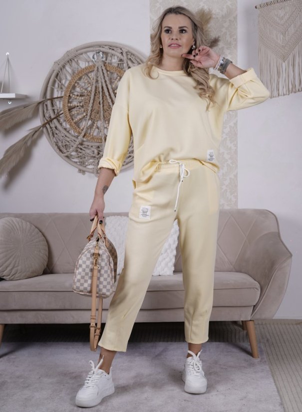Světle žlutá fashion souprava z máslového materiálu PAMMY