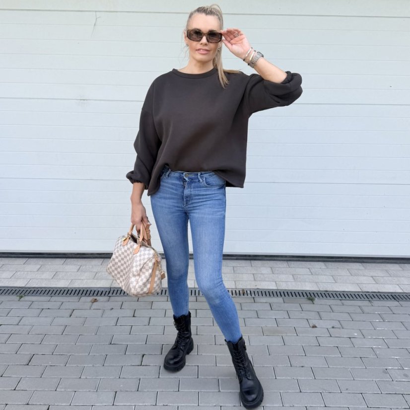 Čokoládově hnědá prémiová mikina s béžovým nápisem DOG MOM