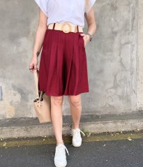 Burgundy červené stylové bermudy se sklady a elastickým páskem SANDY