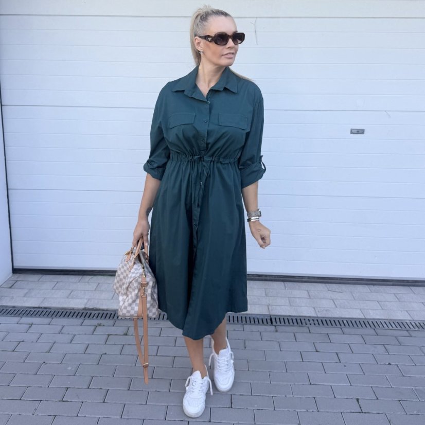Smaragdově zelené dlouhé košilové šaty se stažením v pase VILLE