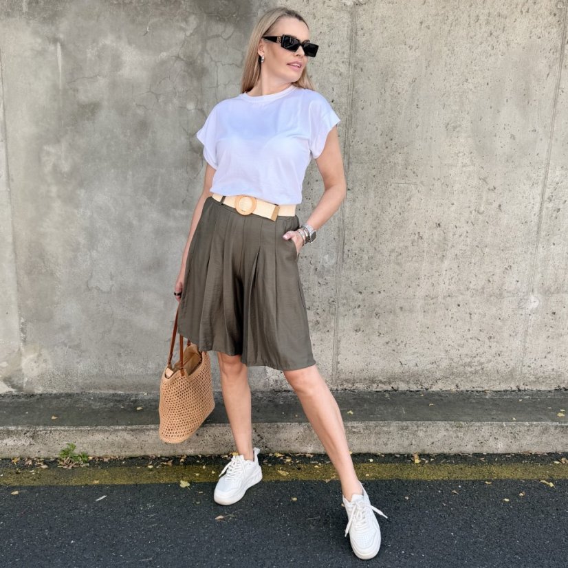 Khaki stylové bermudy se sklady a elastickým páskem SANDY
