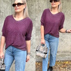 Burgundy červený svetřík netopýřího střihu se stříbrnou nitkou GLIMMER