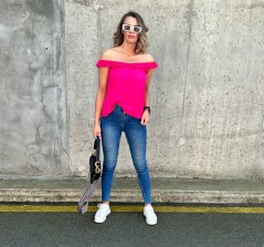 Růžový top volného střihu zdobený volánkem SUGAR