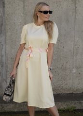 Světle žluté midi šaty z máslového materiálu s páskem PURE LINE