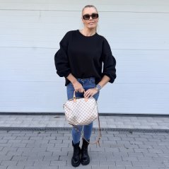 Černá prémiová mikina s bílým nápisem DOG MOM