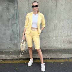 Žluté stylové bermudy s širším béžovým páskem TIMING