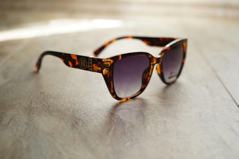 Hnědé sluneční brýle LUX TORTOISE CHIC