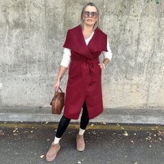 Burgundy červená  dlouhá flaušová vesta s velkým límcem MOULEN