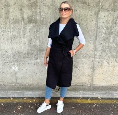 Černá dlouhá flaušová vesta s velkým límcem MOULEN