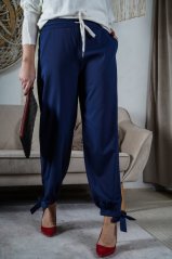 Tmavě modré kalhoty se zavazováním na nohavici STEMPSY