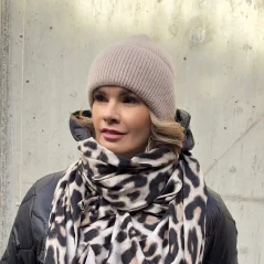 Béžová teplá jednoduchá čepice DAYS