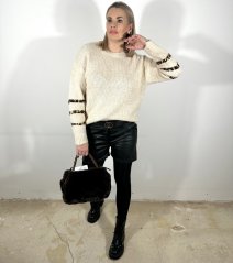 Béžový heboučký svetr LEO