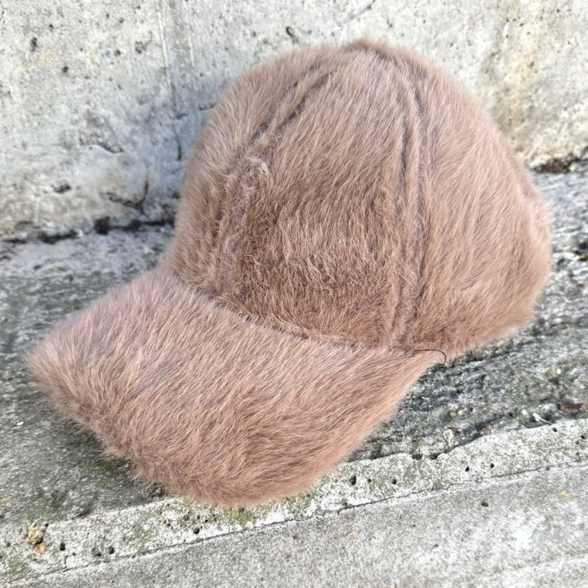 Béžová kožešinová kšiltovka LUX FUR