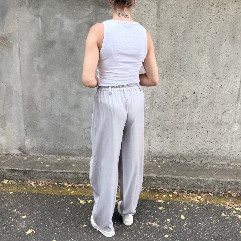 Světle šedé trendy kalhoty s překladem ELYSIA