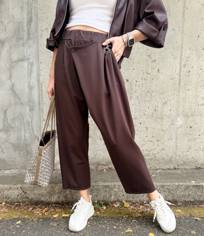 Čokoládově hnědé stylové kalhoty s překladem LUX LYRA