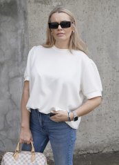 Bílé mikinové třičko z máslového materiálu PUFFY