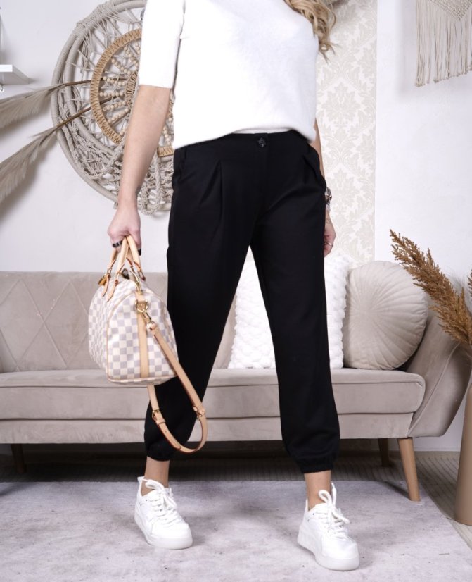 Černé kalhoty z máslového materiálu MISSA