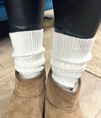 Krémové vysoké vlněné ponožky WOOL